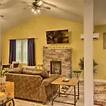 Creekside Lincoln Lodge In The Pocono Mtns!